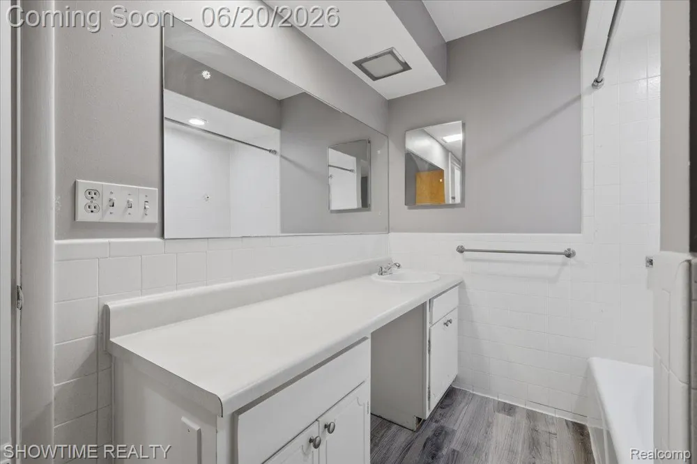 1661 Madeline Drive Lapeer Township, MI 48446
