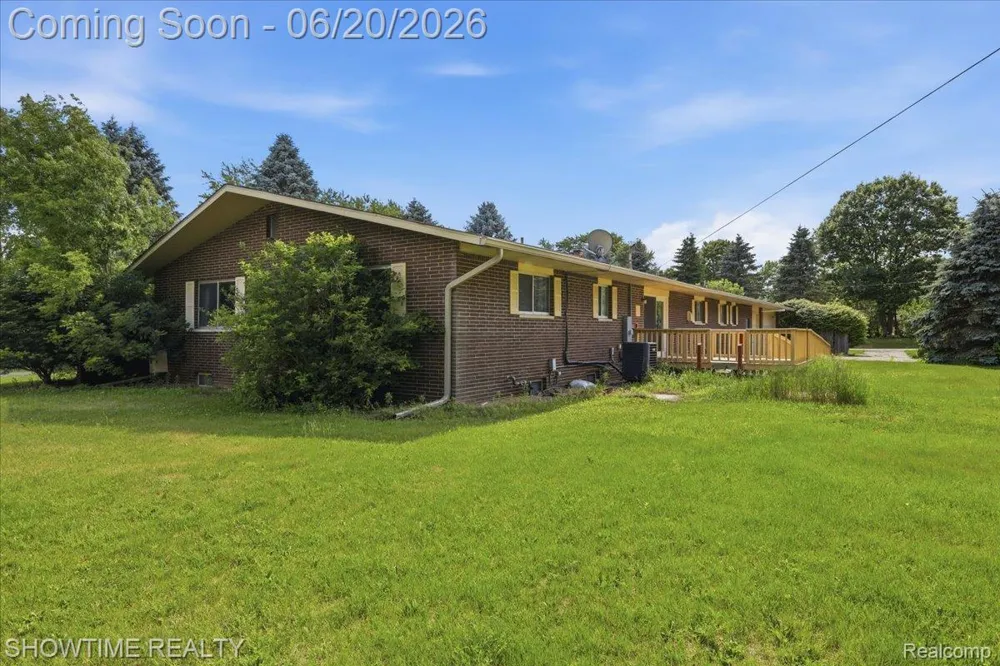 1661 Madeline Drive Lapeer Township, MI 48446