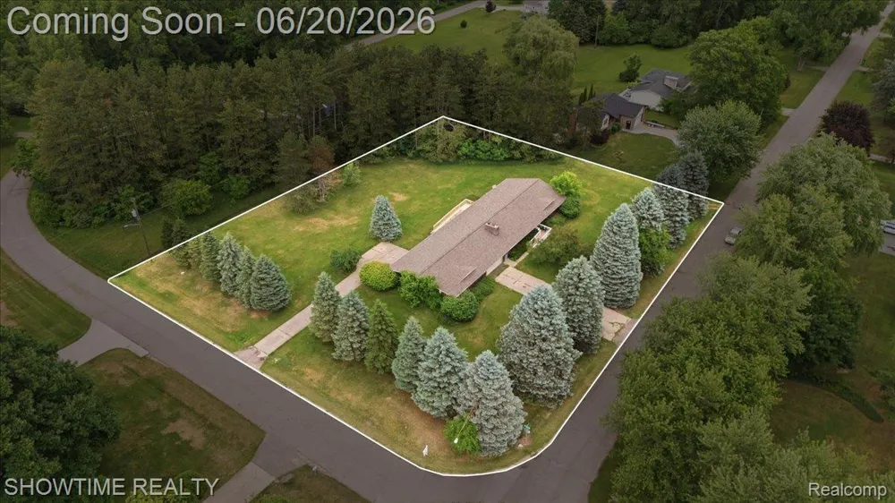 1661 Madeline Drive Lapeer Township, MI 48446