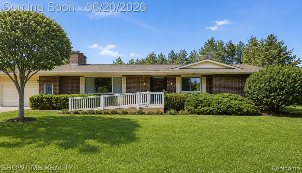 1661 Madeline Drive Lapeer Township, MI 48446