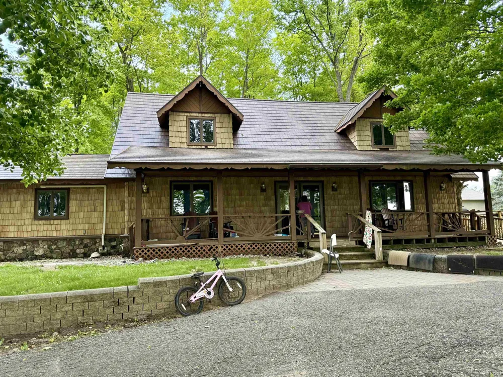 670 E Rose City Road Cumming Township, MI 48654