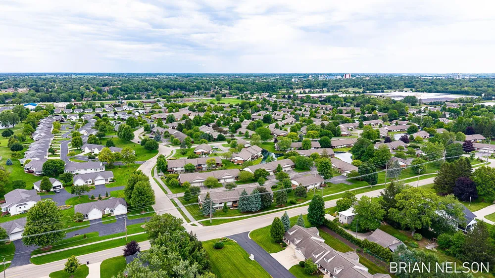 205 Parkside Drive Zeeland City, MI 49464