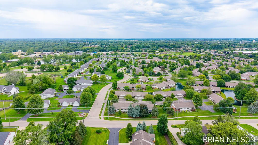 205 Parkside Drive Zeeland City, MI 49464