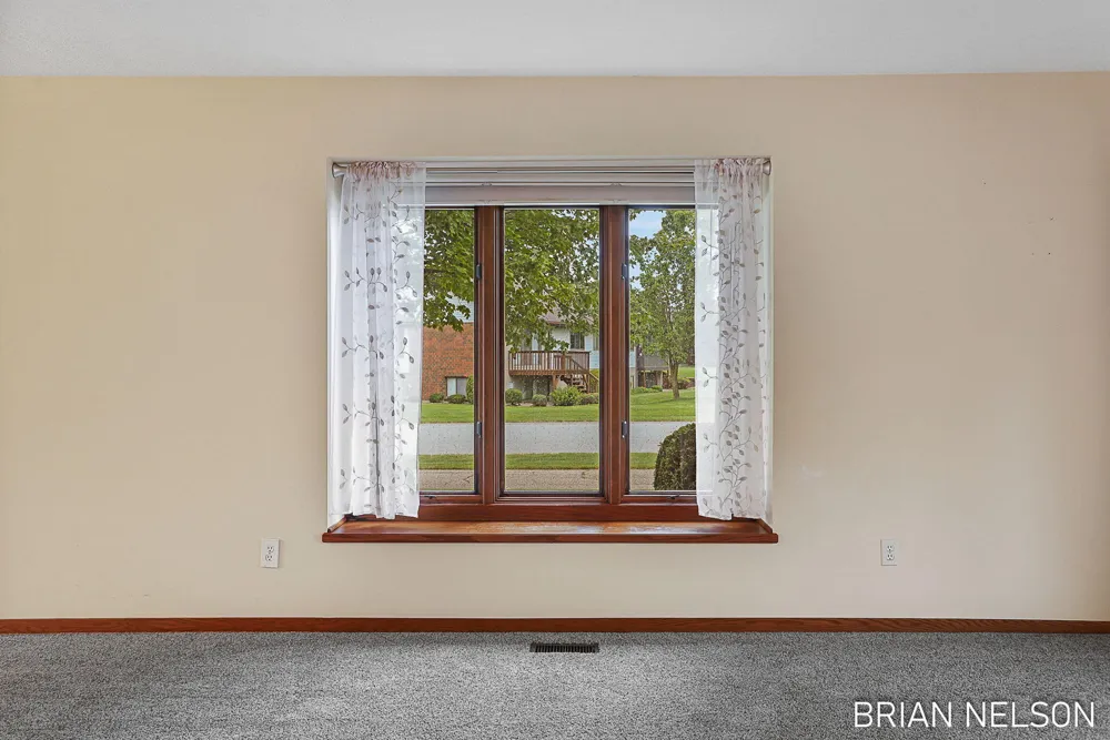 205 Parkside Drive Zeeland City, MI 49464