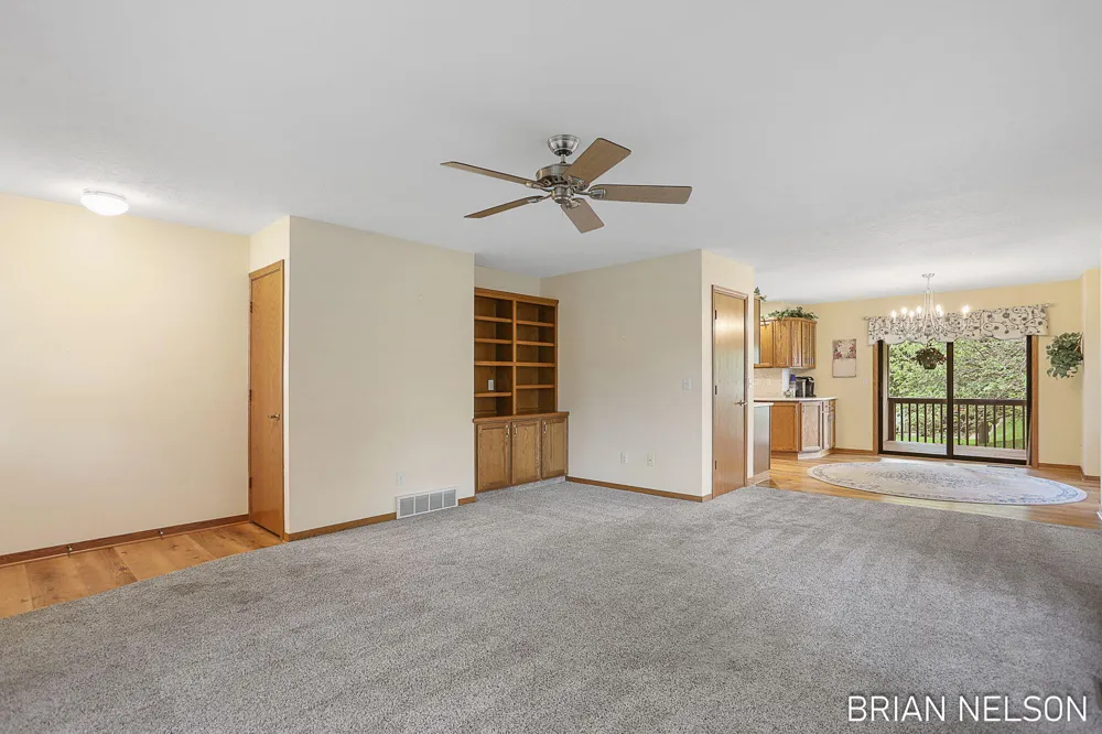 205 Parkside Drive Zeeland City, MI 49464