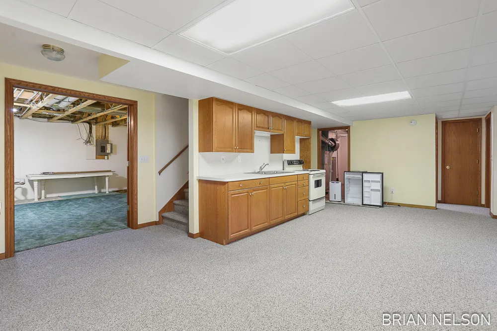 205 Parkside Drive Zeeland City, MI 49464
