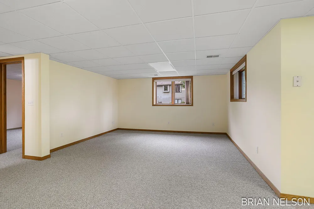 205 Parkside Drive Zeeland City, MI 49464