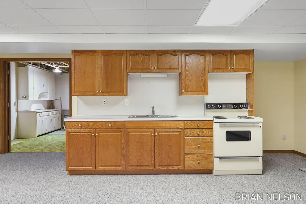 205 Parkside Drive Zeeland City, MI 49464