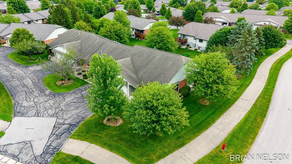 205 Parkside Drive Zeeland City, MI 49464