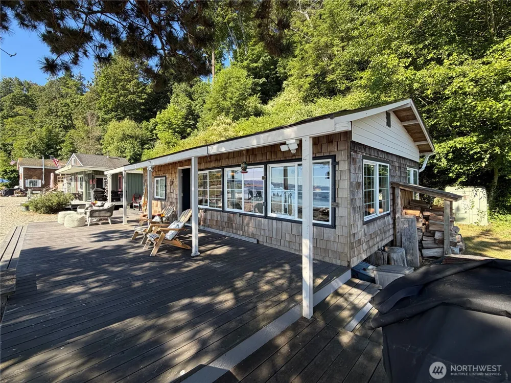 9 I    Hat Island Walk Hat Island, WA 98206