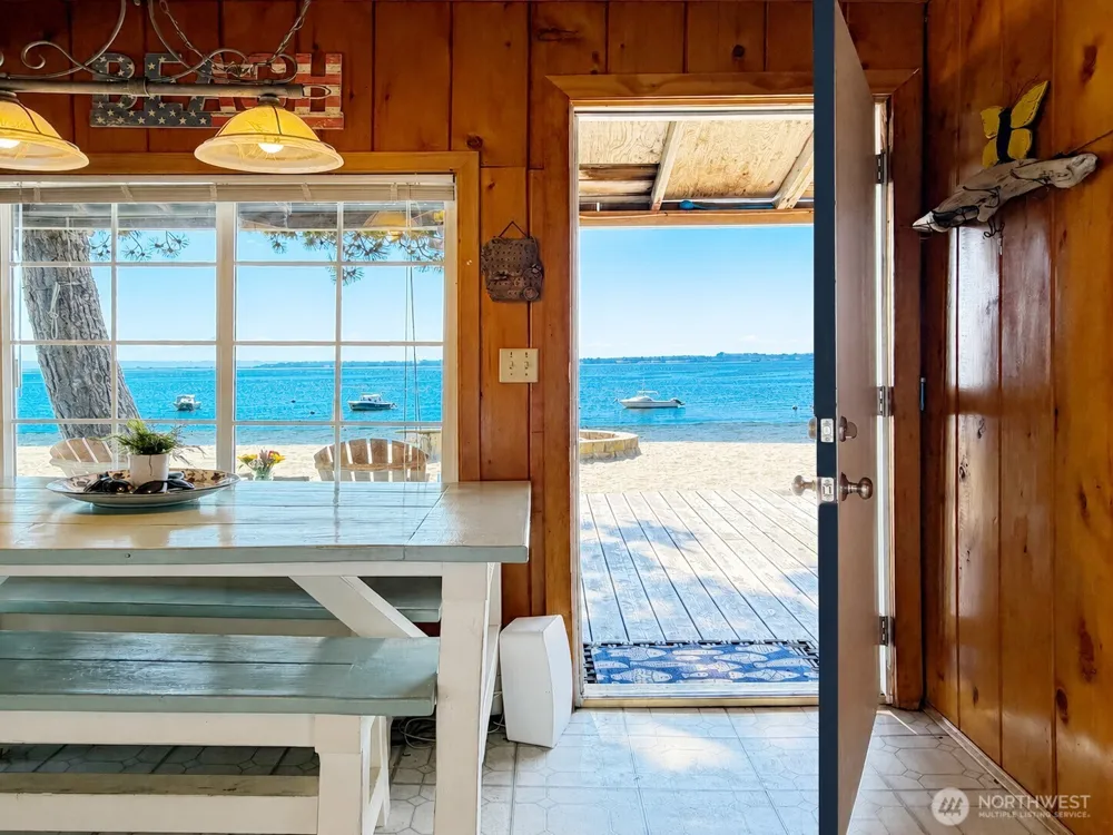 9 I    Hat Island Walk Hat Island, WA 98206