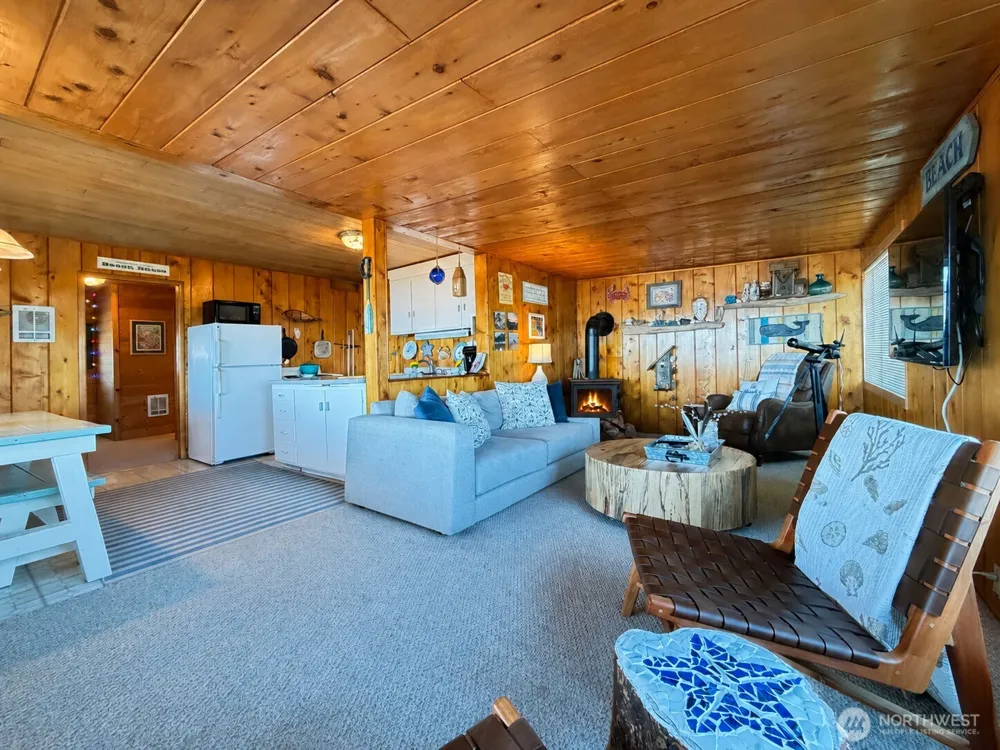 9 I    Hat Island Walk Hat Island, WA 98206