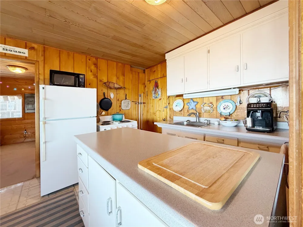 9 I    Hat Island Walk Hat Island, WA 98206