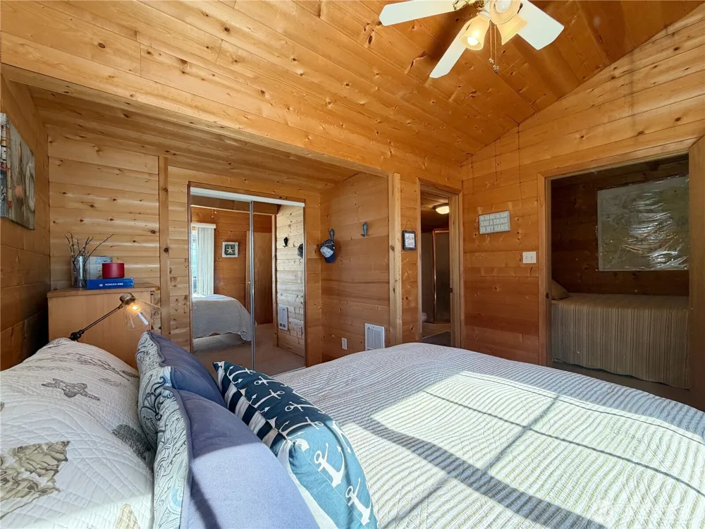 9 I    Hat Island Walk Hat Island, WA 98206