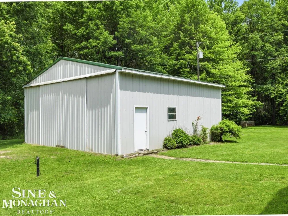 9211 Folkert Road Clay Township, MI 48001