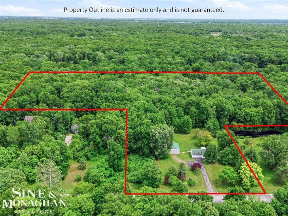 9211 Folkert Road Clay Township, MI 48001
