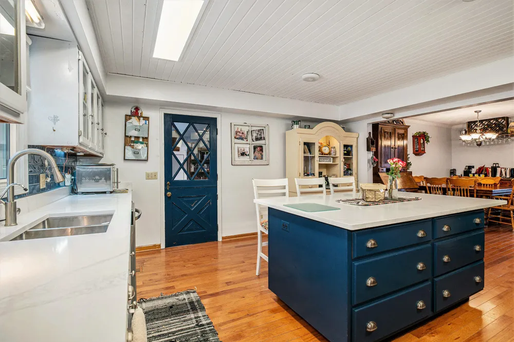 29726 E Fawn River Road Fawn River Township, MI 49091