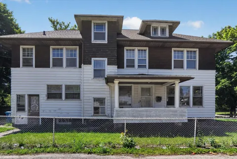 72 Fremont Street