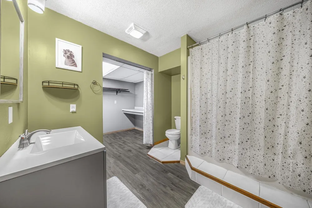 804 Arbutus Drive Clam Lake Township, MI 49601
