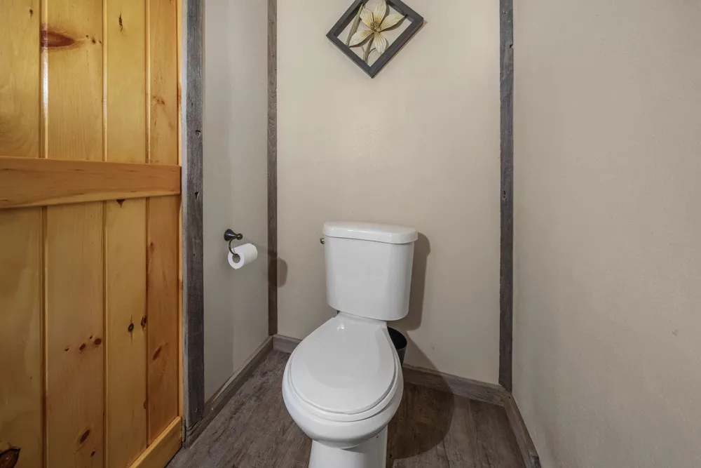 804 Arbutus Drive Clam Lake Township, MI 49601