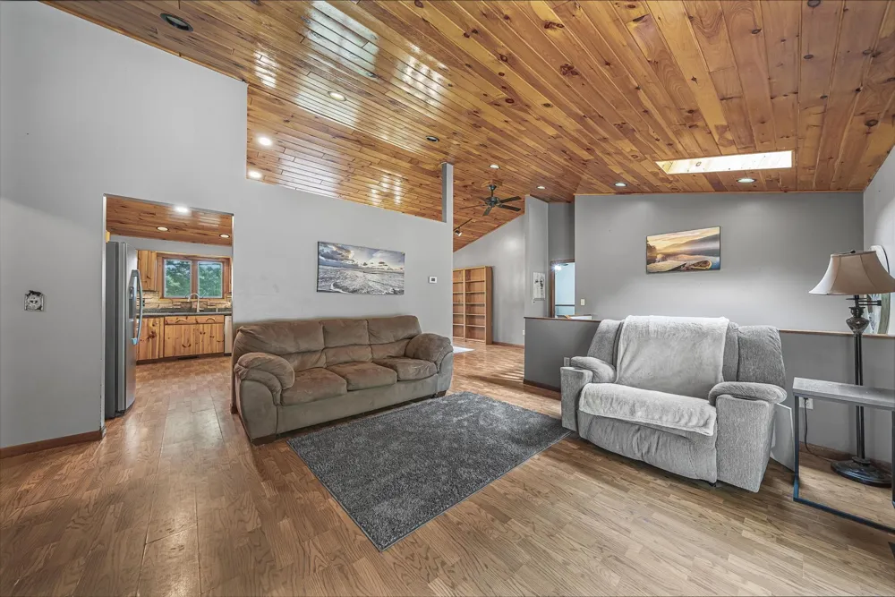 804 Arbutus Drive Clam Lake Township, MI 49601