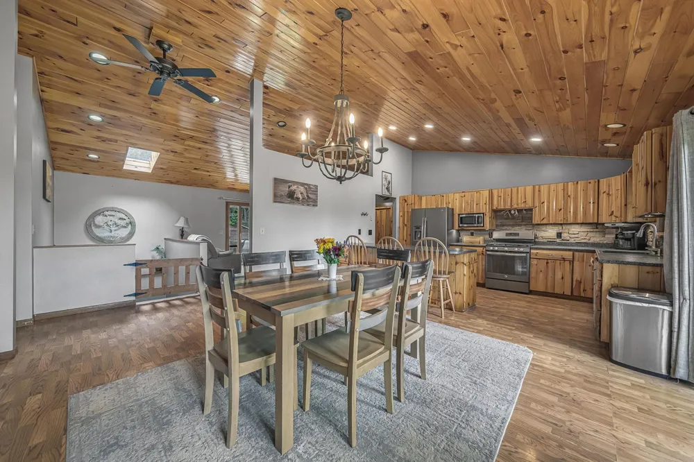 804 Arbutus Drive Clam Lake Township, MI 49601