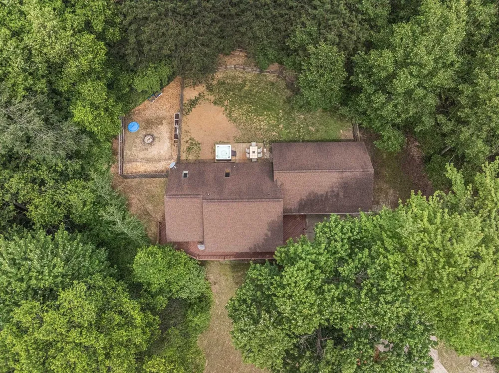 804 Arbutus Drive Clam Lake Township, MI 49601