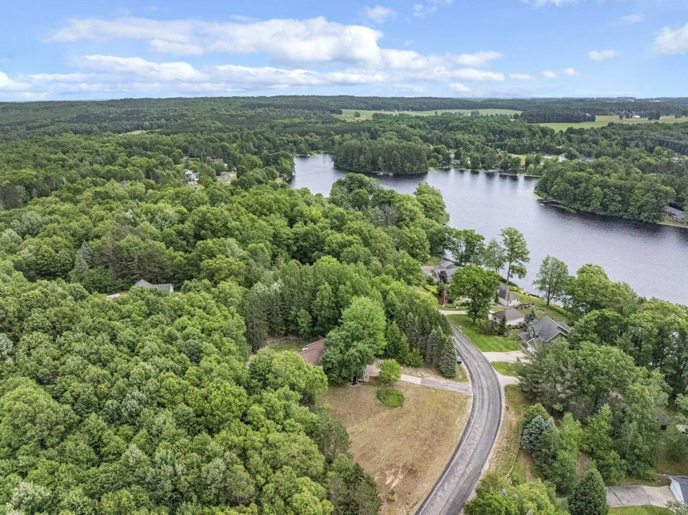804 Arbutus Drive Clam Lake Township, MI 49601