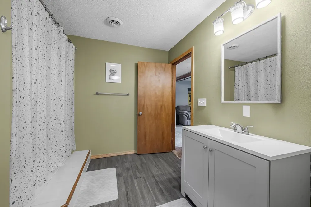804 Arbutus Drive Clam Lake Township, MI 49601
