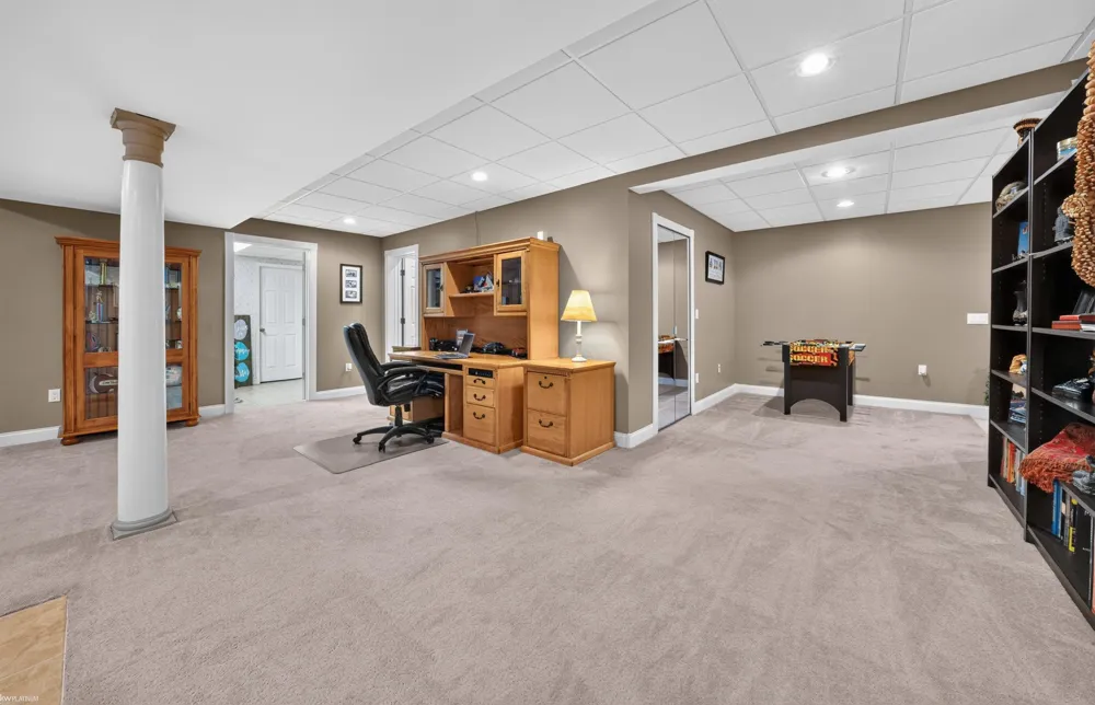 4896 Brookside Lane Washington Township, MI 48094