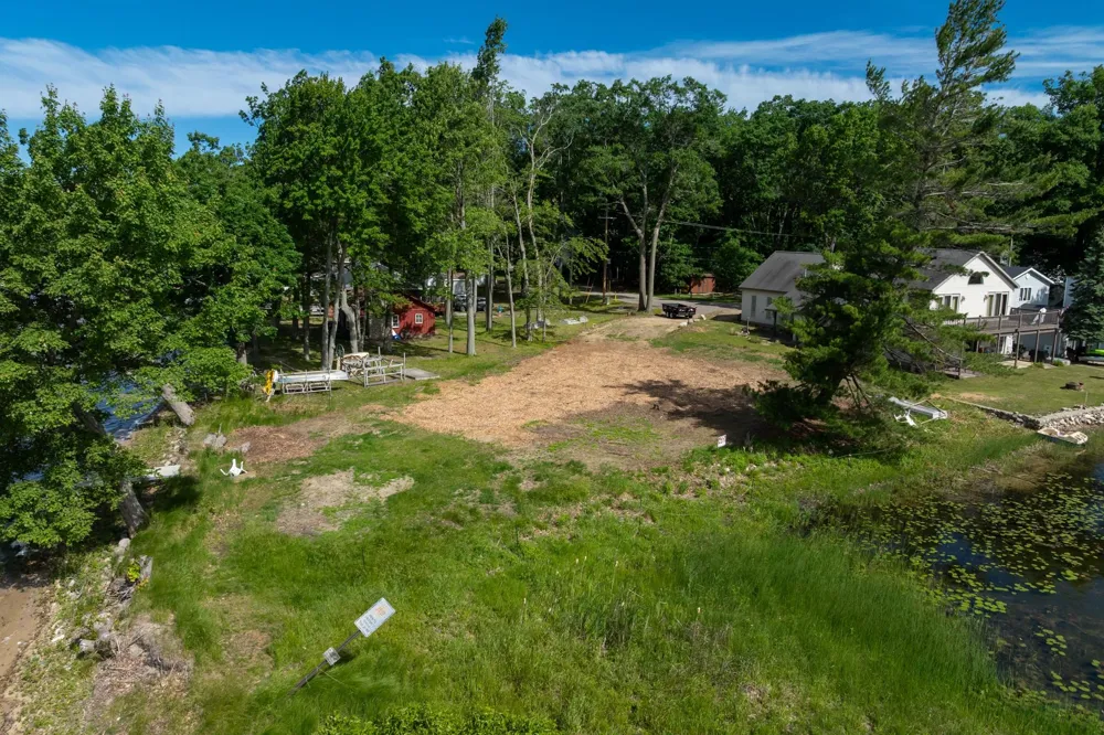 11167 Shore Drive Garfield Township, MI 48632