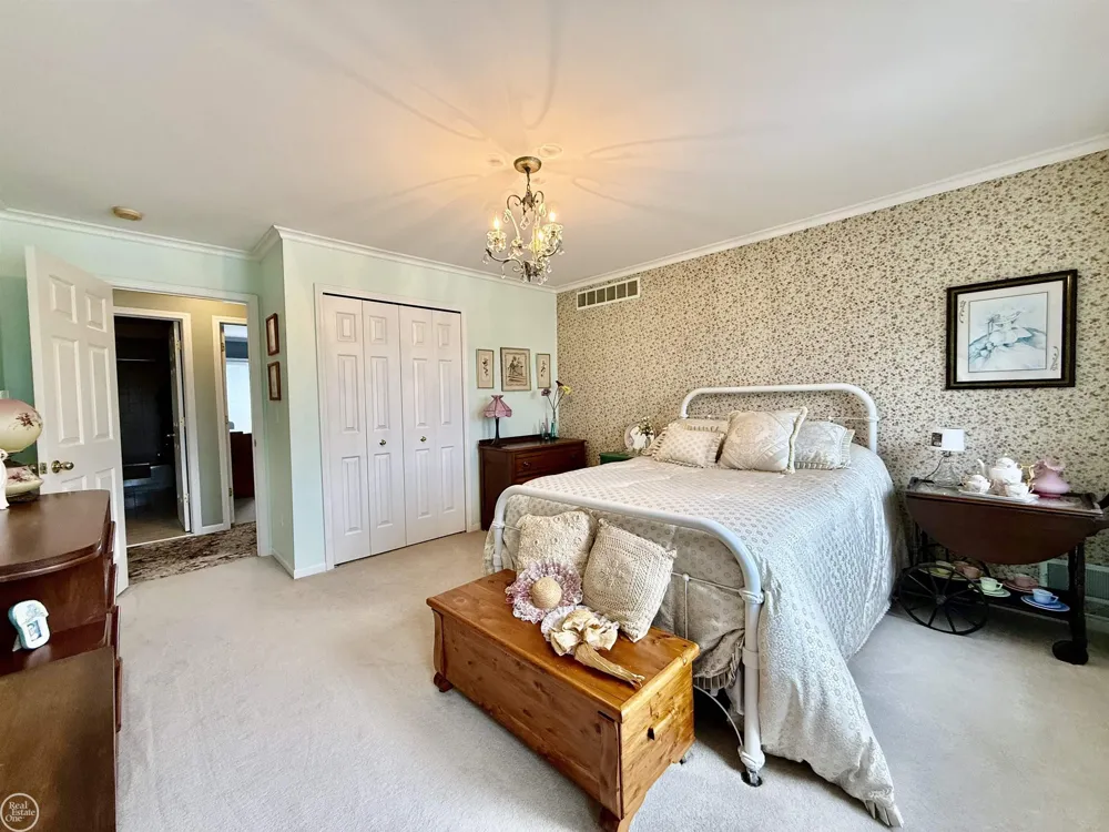 54828 Danielle Street New Baltimore City, MI 48047