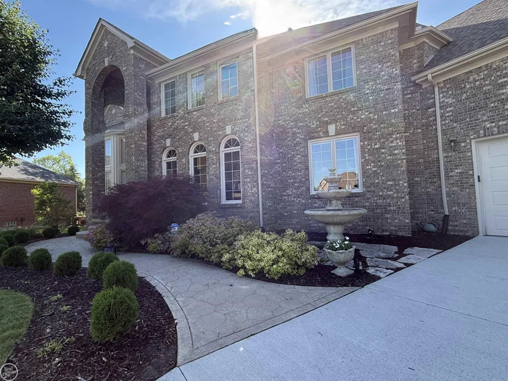 54828 Danielle Street New Baltimore City, MI 48047