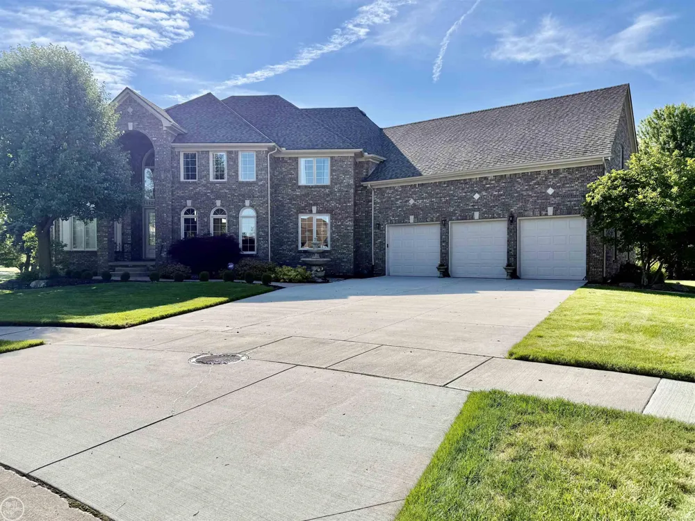 54828 Danielle Street New Baltimore City, MI 48047