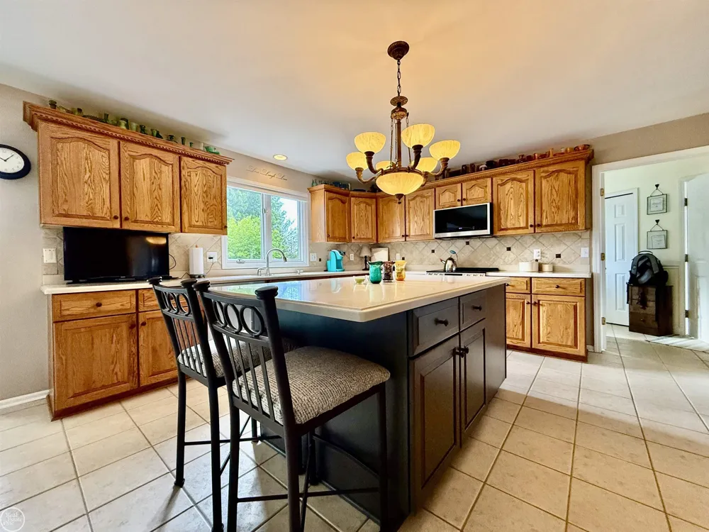 54828 Danielle Street New Baltimore City, MI 48047