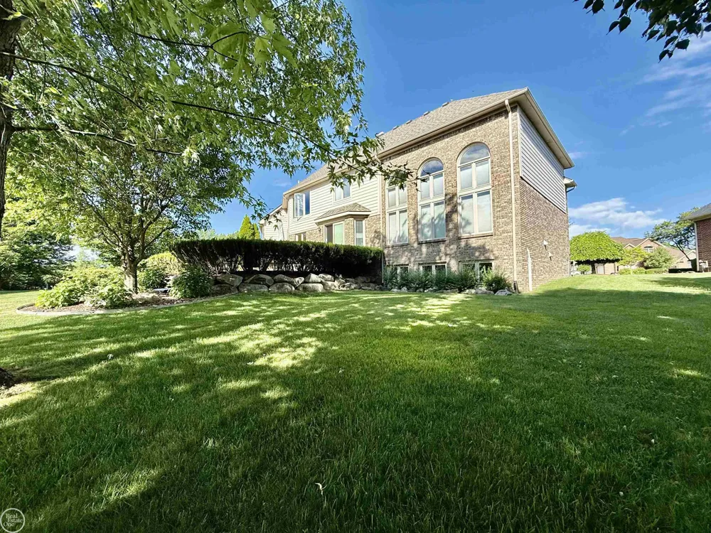 54828 Danielle Street New Baltimore City, MI 48047