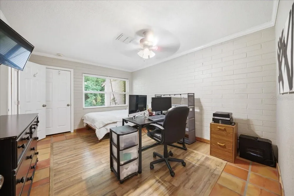 8095 ROSE AVENUE Orlando, FL 32810