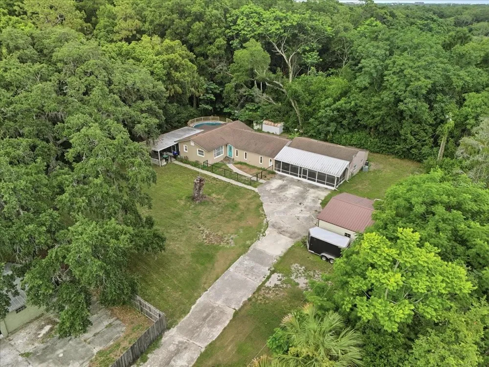 8095 ROSE AVENUE Orlando, FL 32810