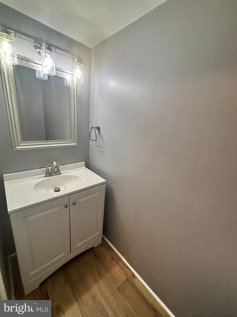 4451 ERNIE DAVIS CIRCLE Philadelphia, PA 19154
