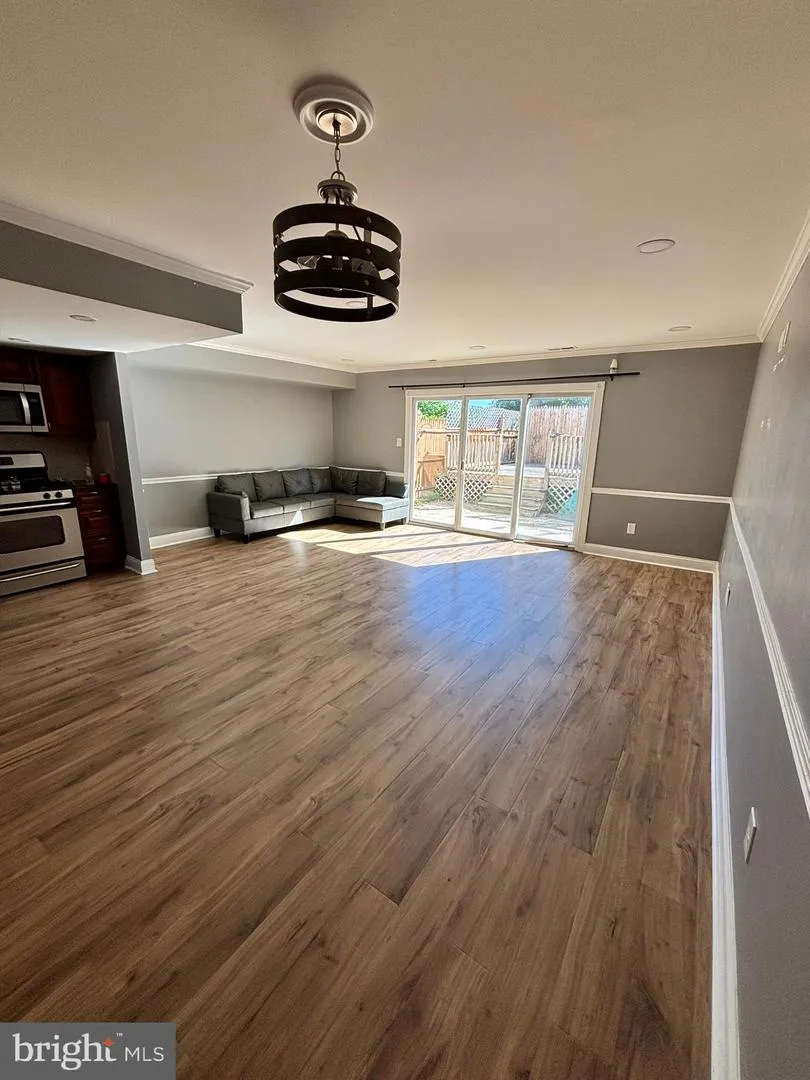 4451 ERNIE DAVIS CIRCLE Philadelphia, PA 19154