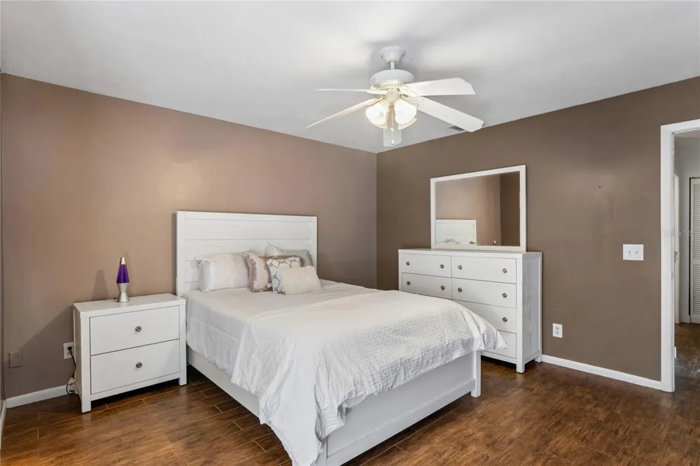 12742 WOOD TRAIL BLVD BOULEVARD Tampa, FL 33625