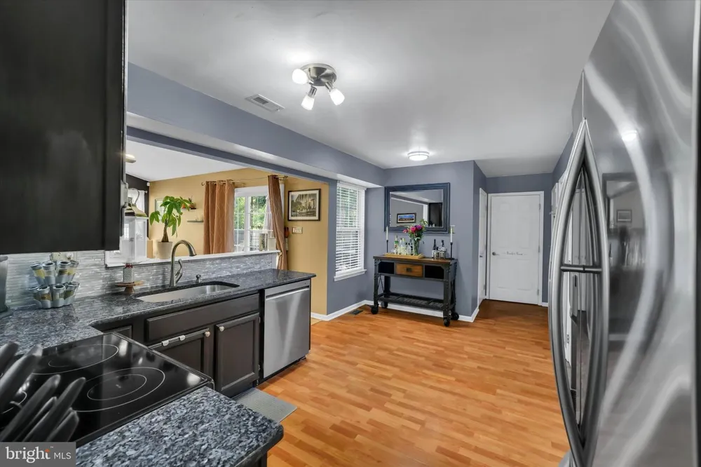 4 CREEKDALE DRIVE Delran, NJ 08075