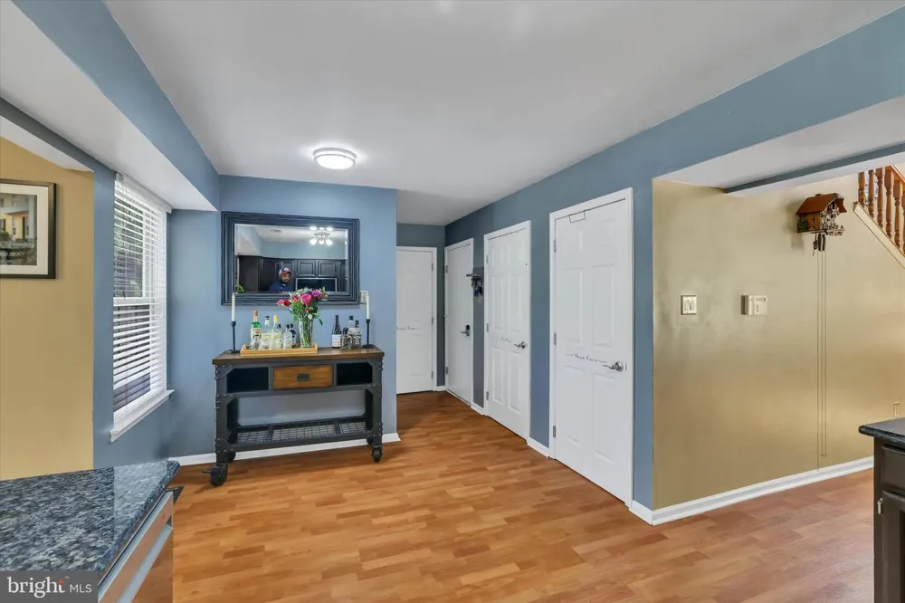 4 CREEKDALE DRIVE Delran, NJ 08075