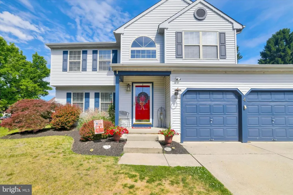 4 CREEKDALE DRIVE Delran, NJ 08075