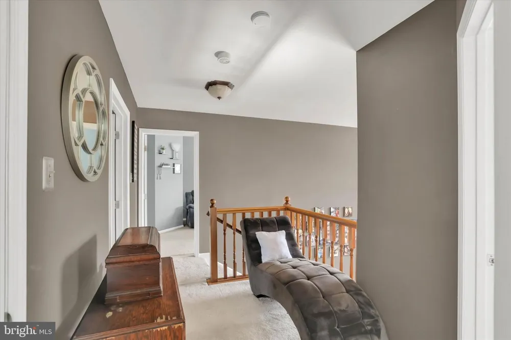 4 CREEKDALE DRIVE Delran, NJ 08075