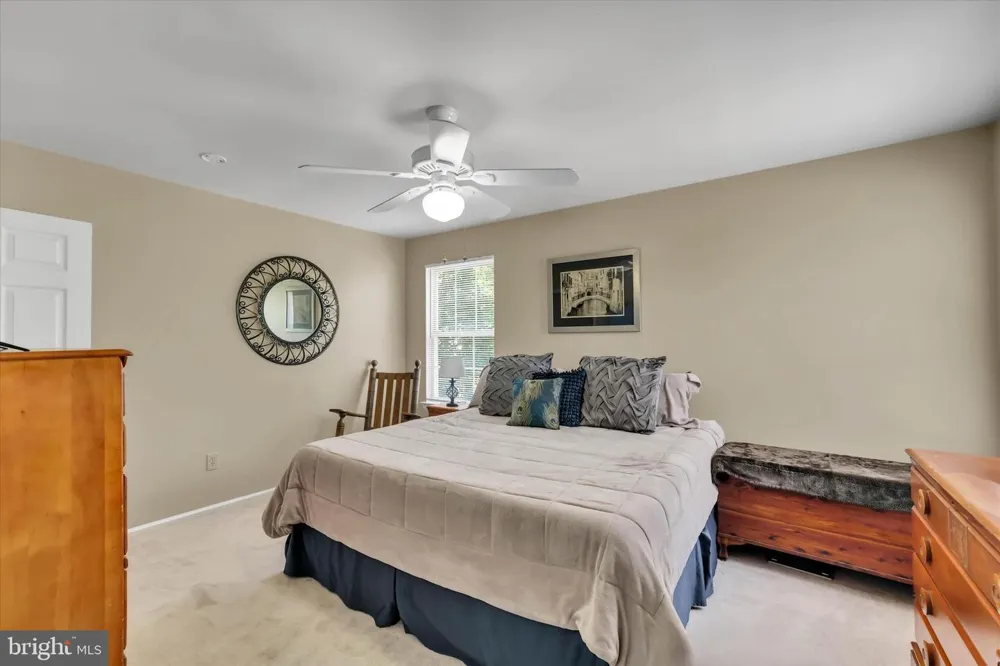 4 CREEKDALE DRIVE Delran, NJ 08075