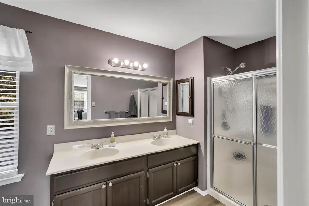 4 CREEKDALE DRIVE Delran, NJ 08075