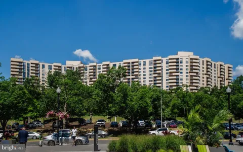 1101 S ARLINGTON RIDGE ROAD #1109