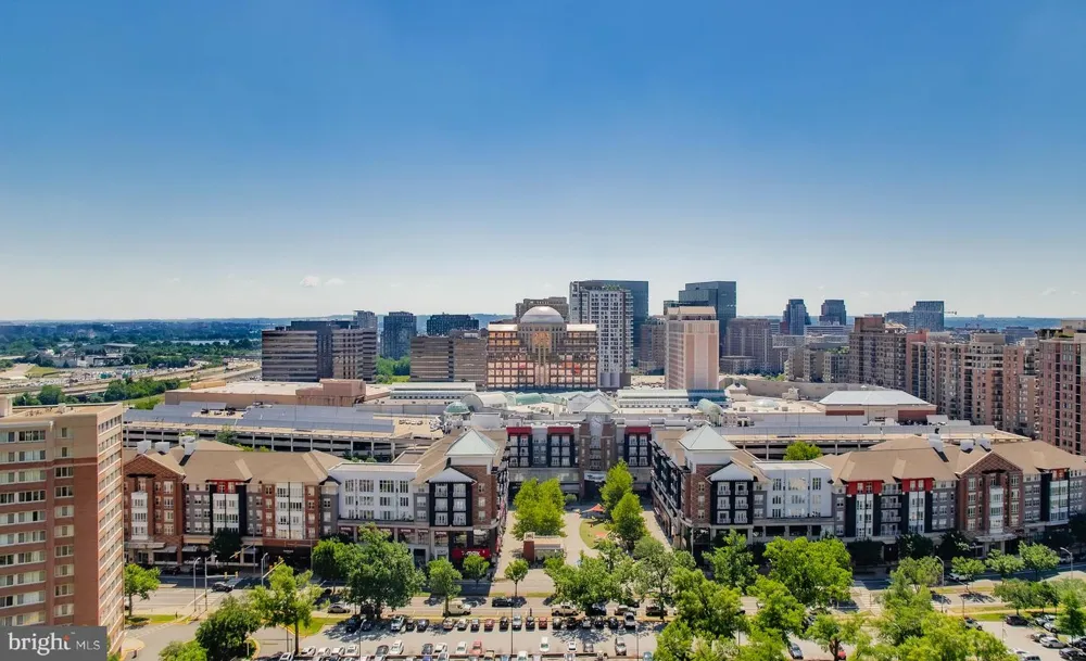 1101 S ARLINGTON RIDGE ROAD #1109 Arlington, VA 22202