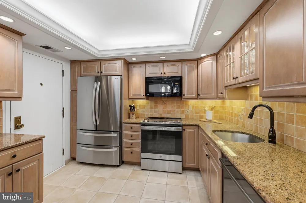 1101 S ARLINGTON RIDGE ROAD #1109 Arlington, VA 22202
